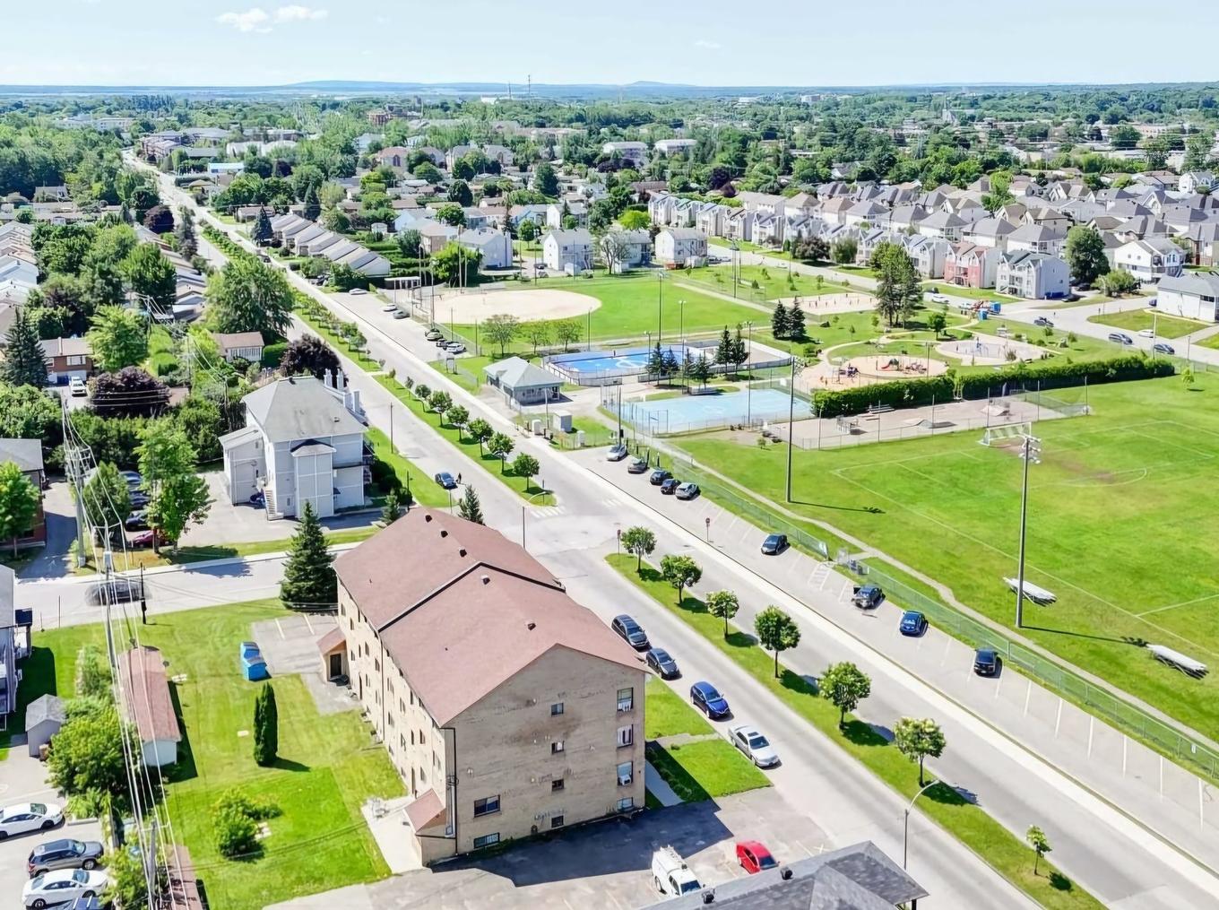 Photo aérienne - 6-2079 Rue Schulz, Saint-Jérôme, QC - Outdoor With View