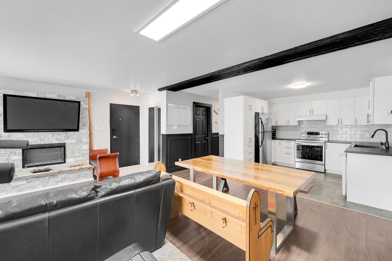 Vue d'ensemble - 6-2079 Rue Schulz, Saint-Jérôme, QC - Indoor Photo Showing Kitchen