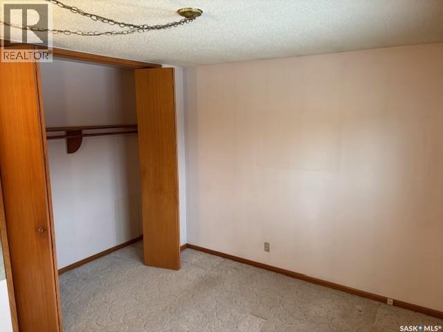 706 Balmoral Street, Saskatoon, SK - Indoor Photo Showing Other Room
