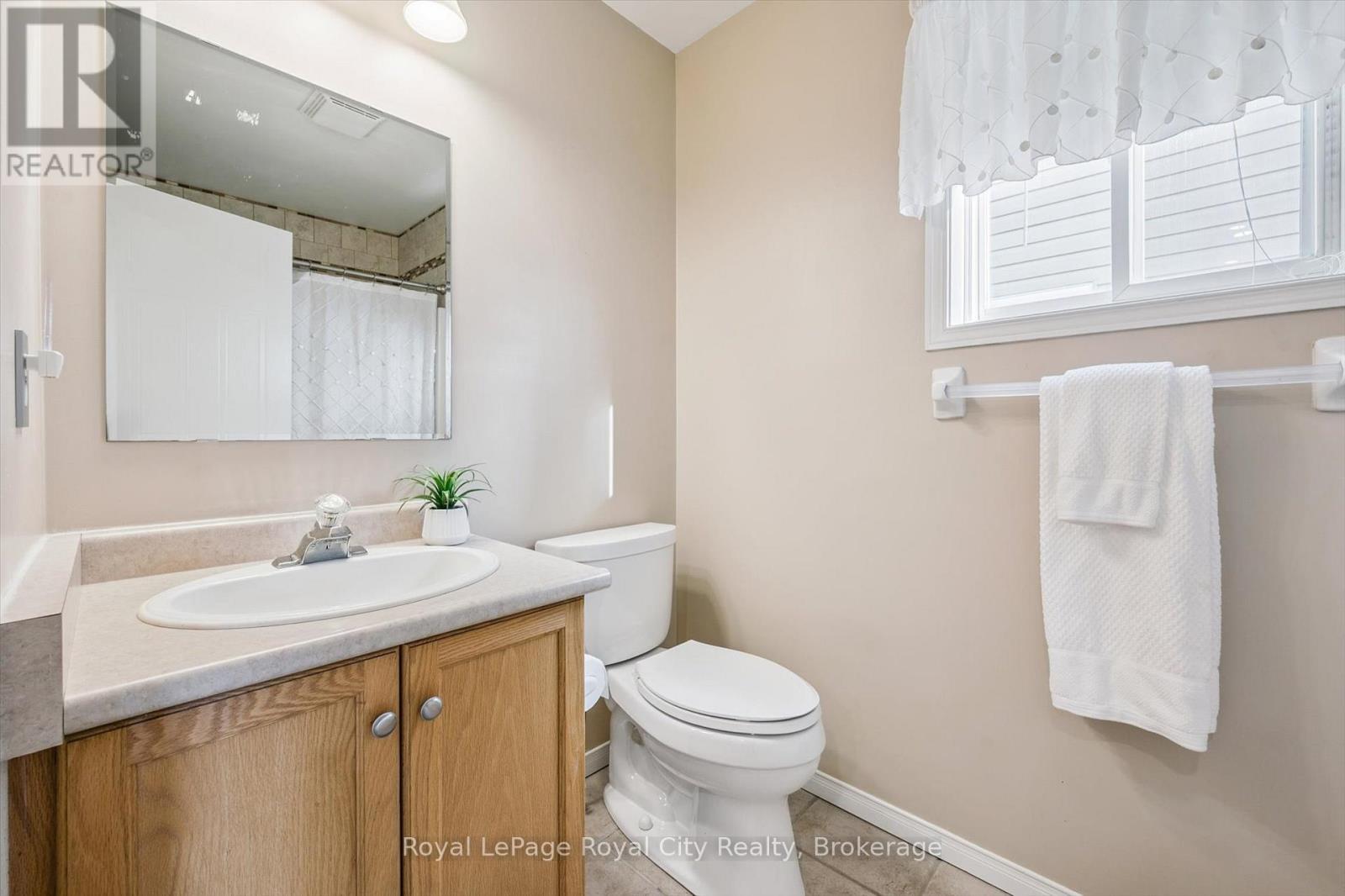 347 Starwood Drive, Guelph (Grange Road), ON - Indoor Photo Showing Bathroom