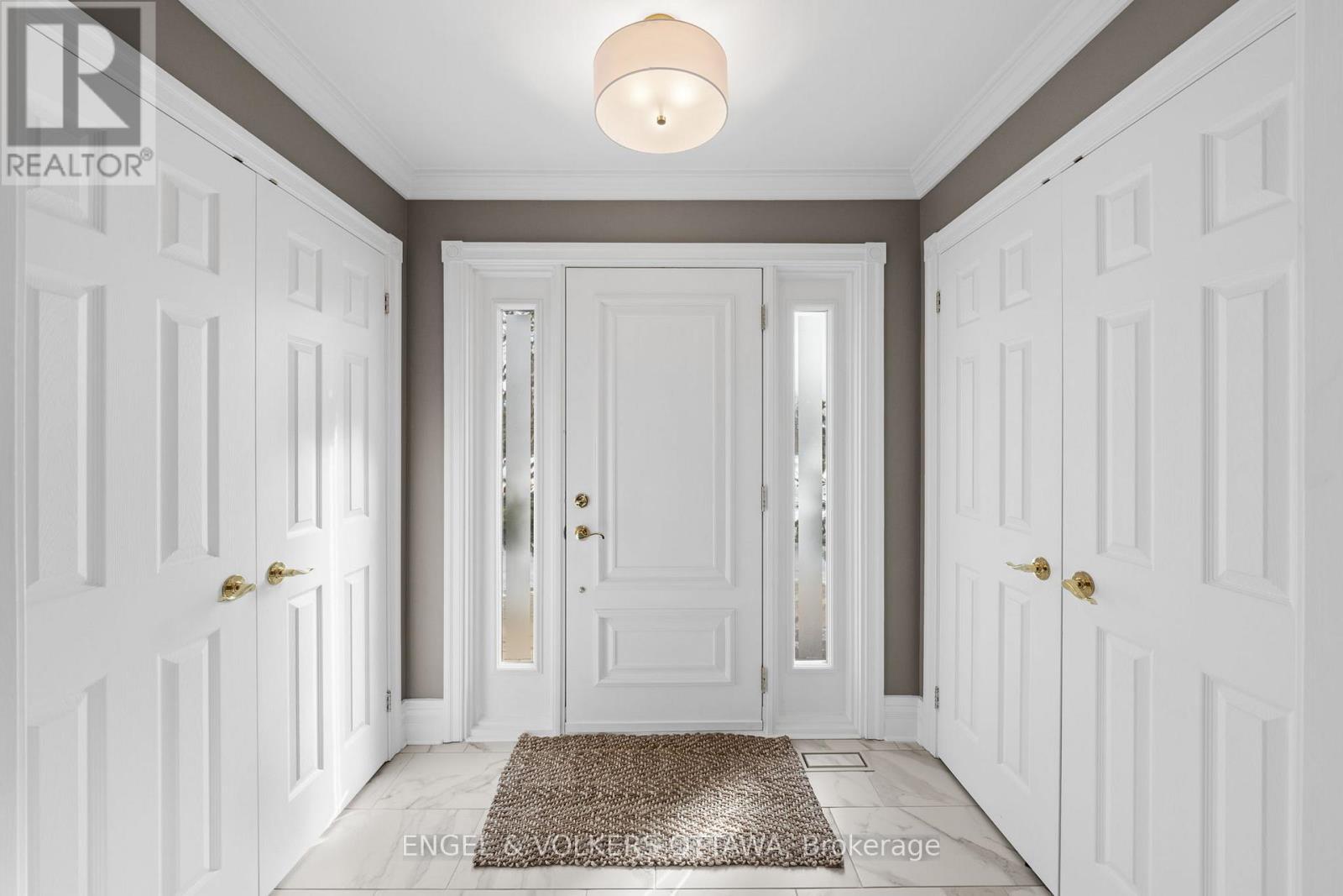 2 Eagle Chase Court, Ottawa, ON - Indoor Photo Showing Other Room