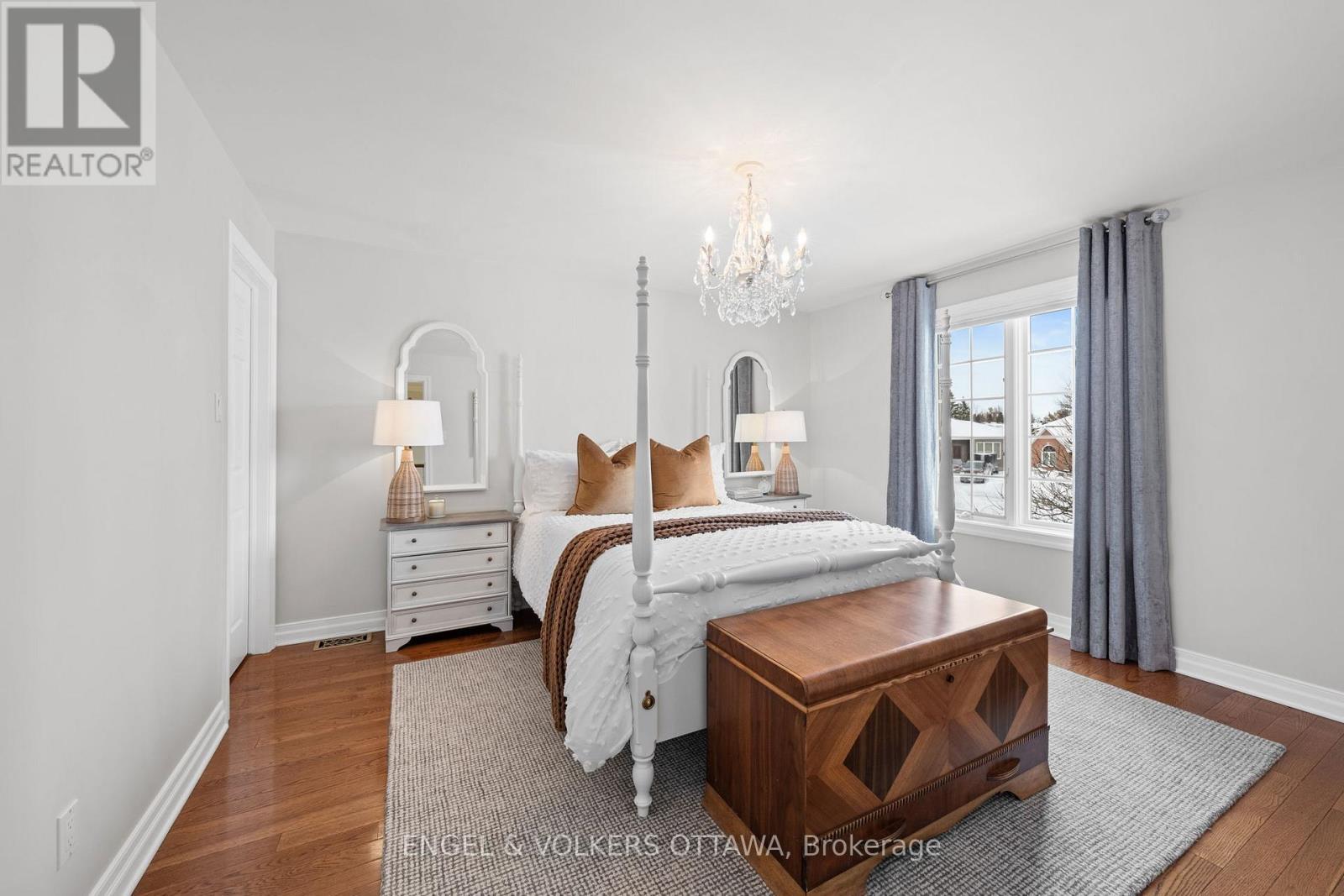 2 Eagle Chase Court, Ottawa, ON - Indoor Photo Showing Bedroom