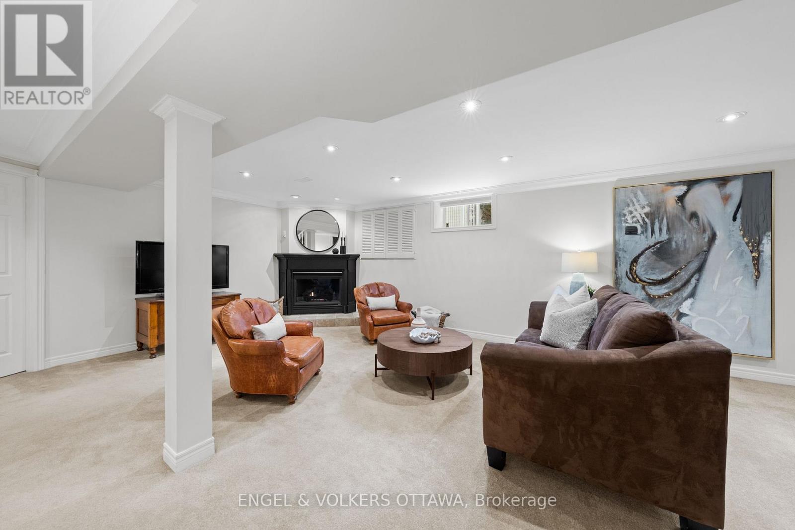 2 Eagle Chase Court, Ottawa, ON - Indoor With Fireplace