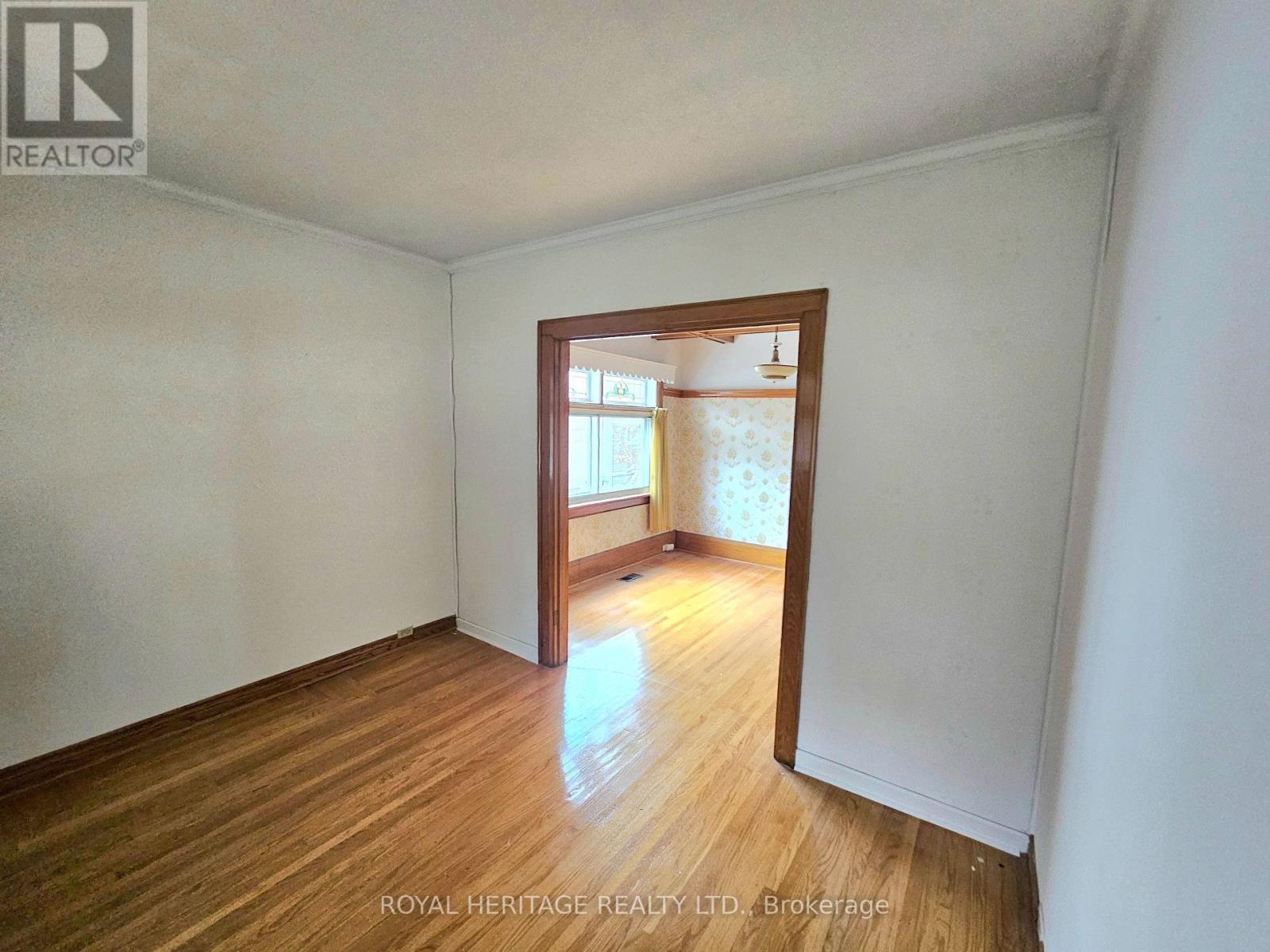 39 Kelsonia Avenue, Toronto, ON - Indoor Photo Showing Other Room