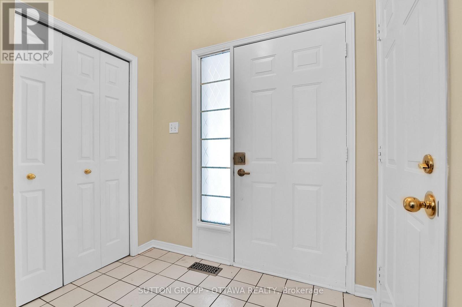 107 Jackman Terrace, Ottawa, ON - Indoor Photo Showing Other Room