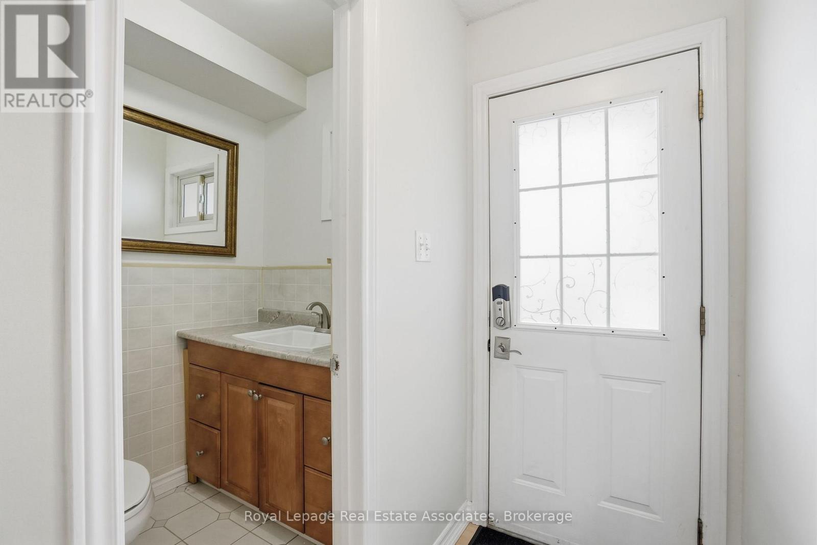 66A - 1460 Garth Street, Hamilton, ON - Indoor Photo Showing Other Room