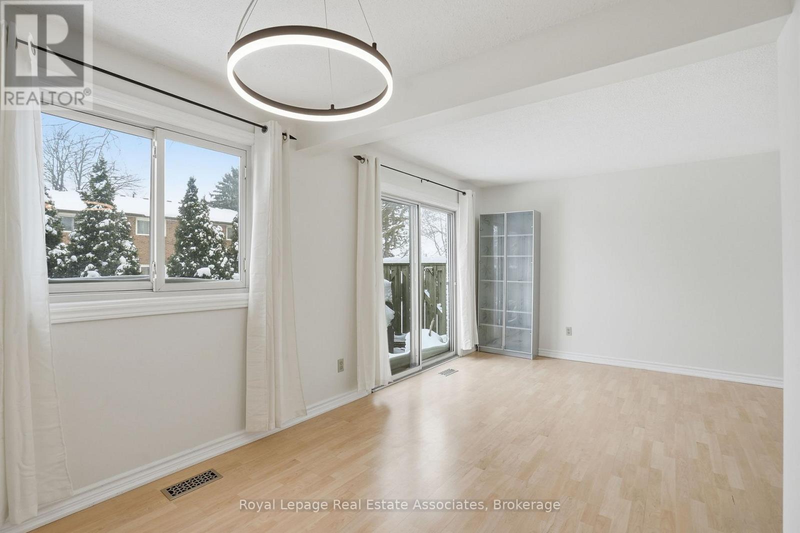 66A - 1460 Garth Street, Hamilton, ON - Indoor Photo Showing Other Room