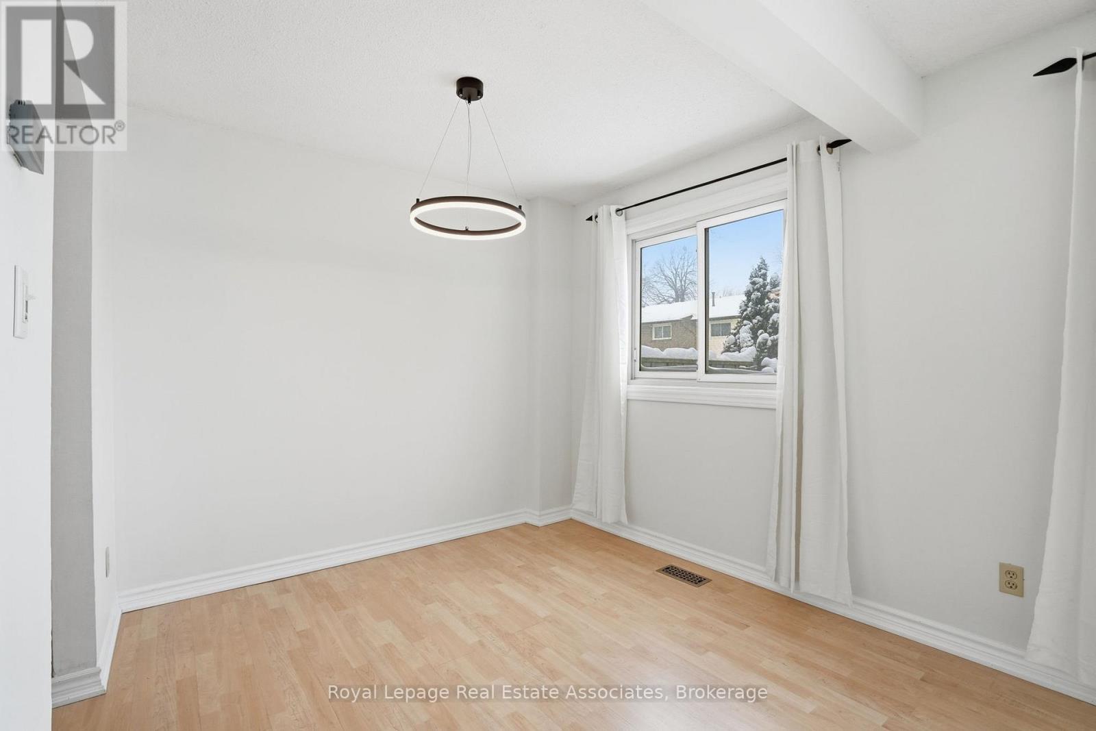 66A - 1460 Garth Street, Hamilton, ON - Indoor Photo Showing Other Room