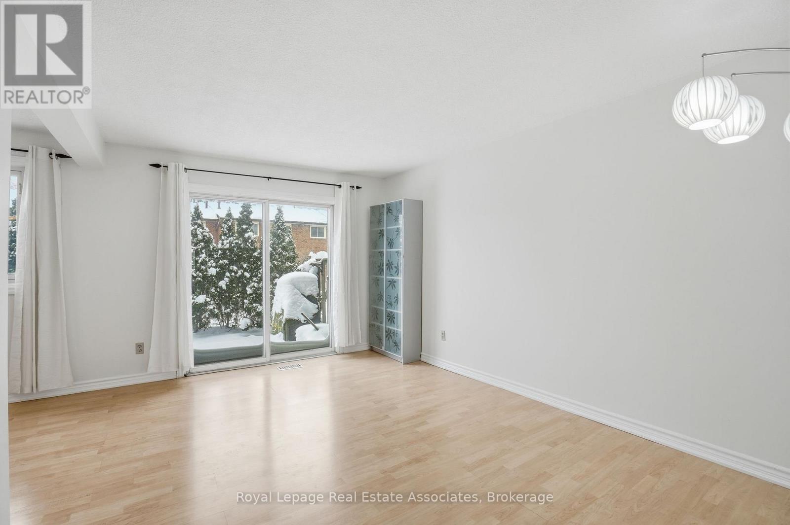 66A - 1460 Garth Street, Hamilton, ON - Indoor Photo Showing Other Room