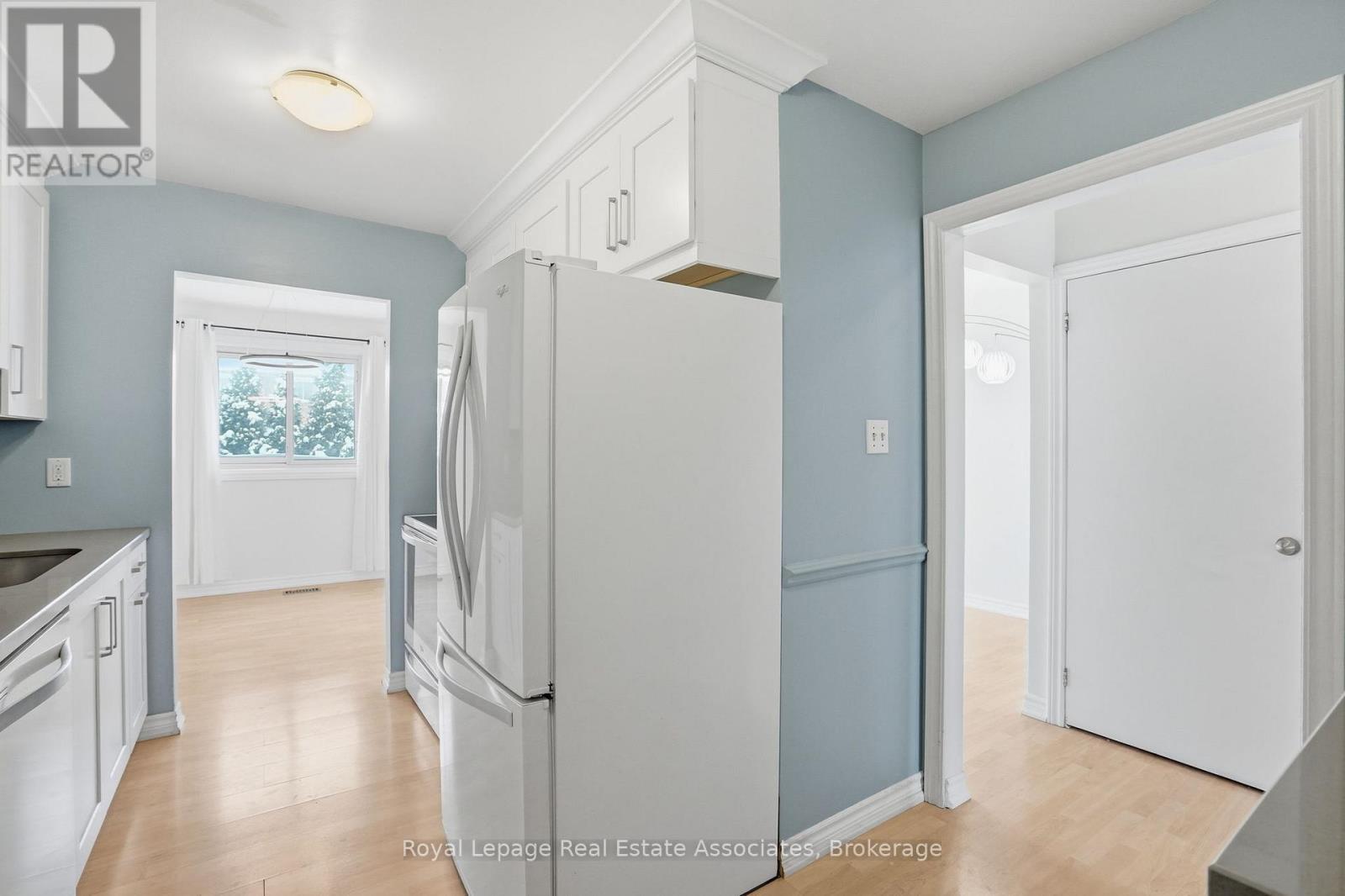 66A - 1460 Garth Street, Hamilton, ON - Indoor Photo Showing Kitchen