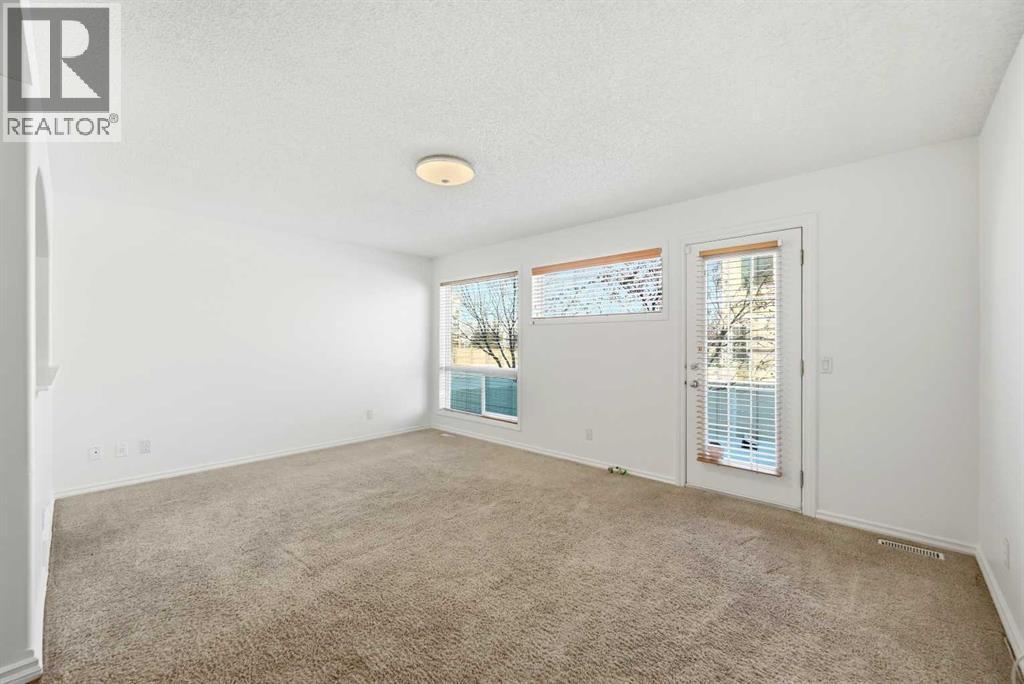 132 Royal Birch Mount Nw, Calgary, AB - Indoor Photo Showing Other Room