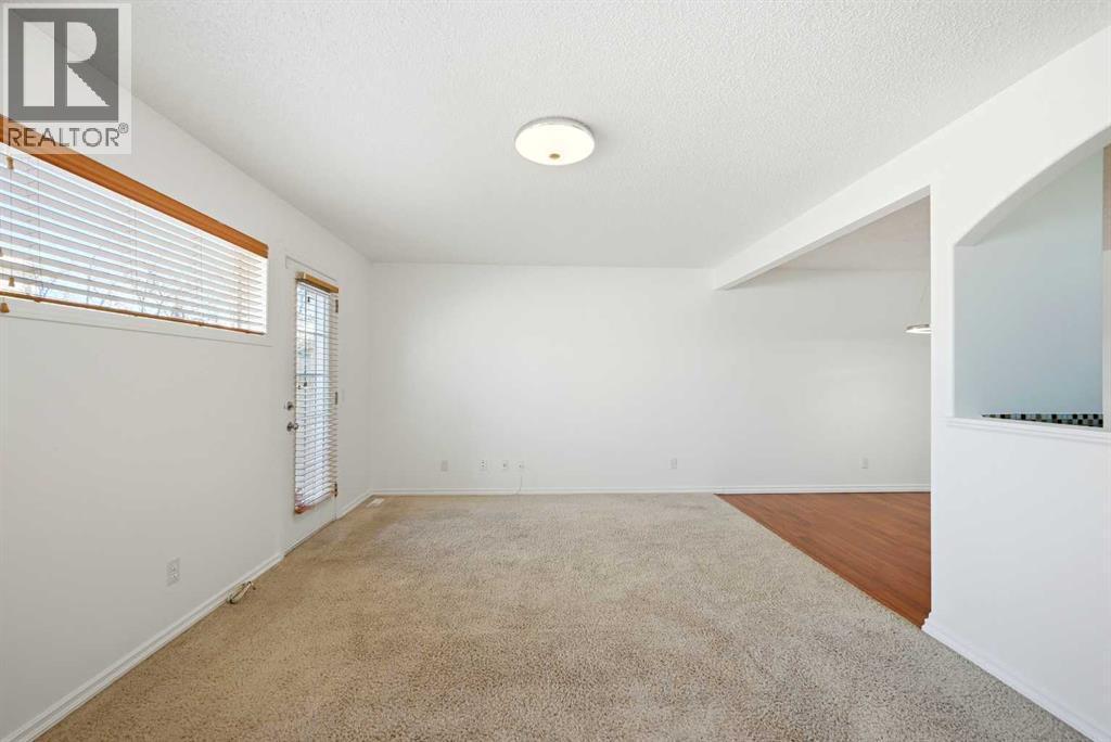 132 Royal Birch Mount Nw, Calgary, AB - Indoor Photo Showing Other Room