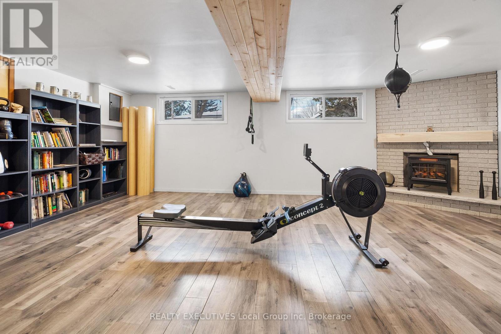 10 Manitou Street, North Bay (Ferris), ON - Indoor