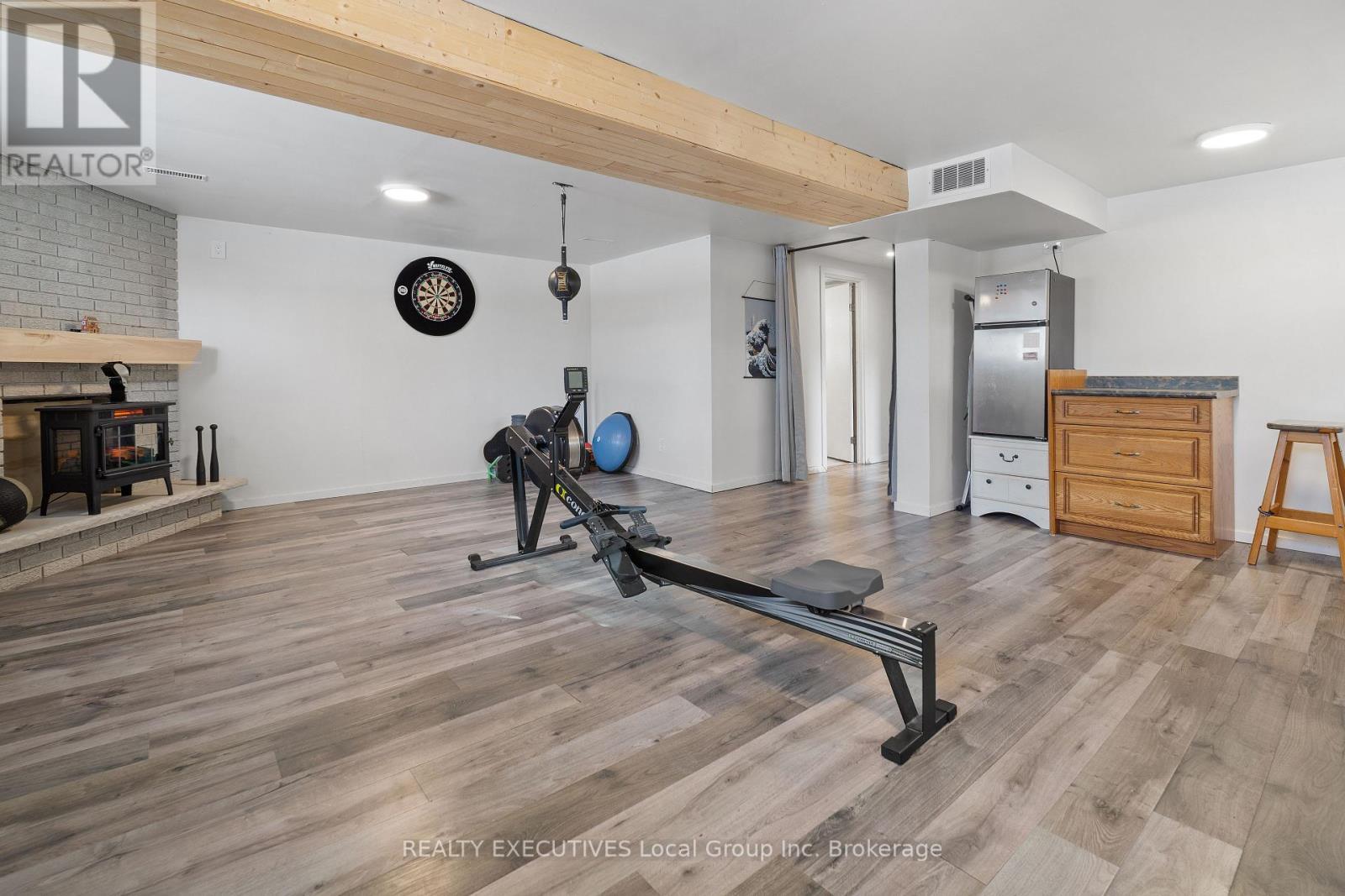 10 Manitou Street, North Bay (Ferris), ON - Indoor