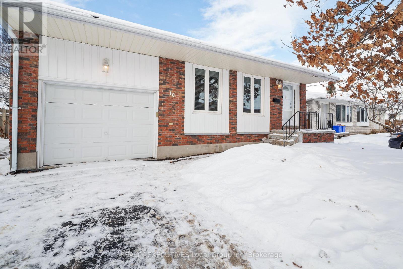 10 Manitou Street, North Bay (Ferris), ON - Outdoor