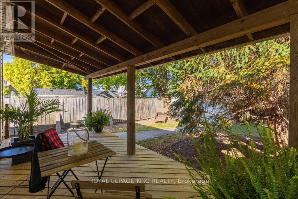 23 Trapnell Street, St. Catharines (E. Chester), ON - Outdoor With Deck Patio Veranda