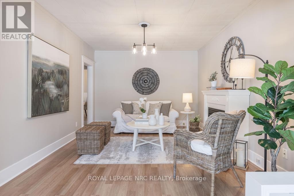 23 Trapnell Street, St. Catharines (E. Chester), ON - Indoor With Fireplace