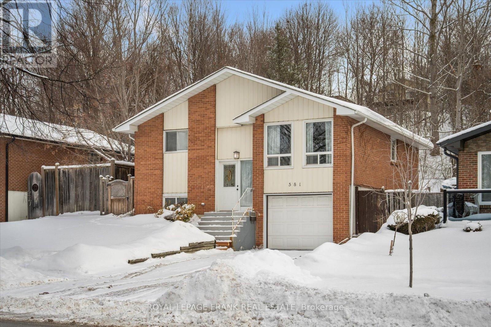 581 Grandview Street S, Oshawa (Donevan), ON - Outdoor