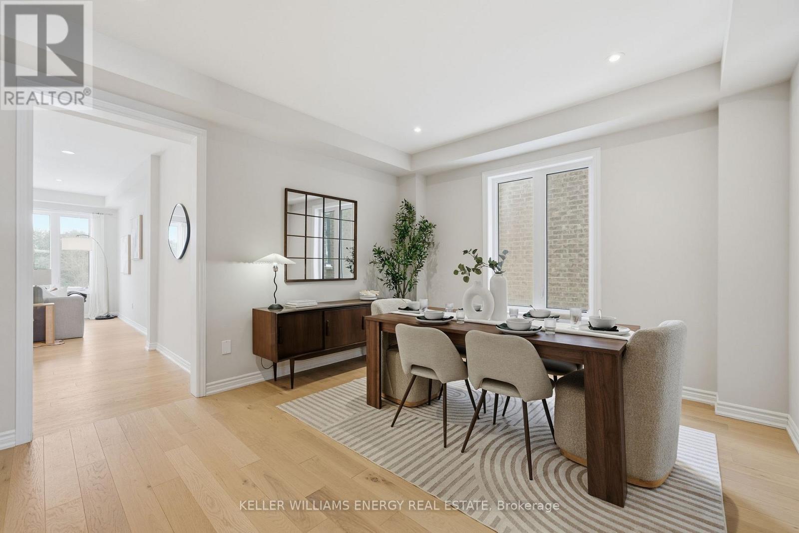 44 Priory Drive, Whitby, ON - Indoor