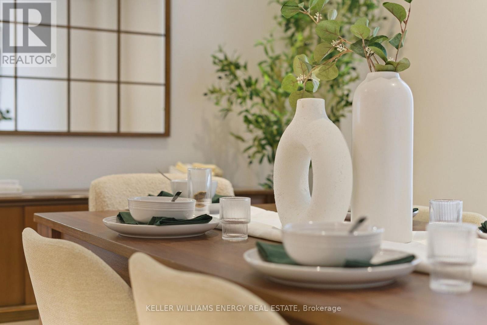 44 Priory Drive, Whitby, ON - Indoor