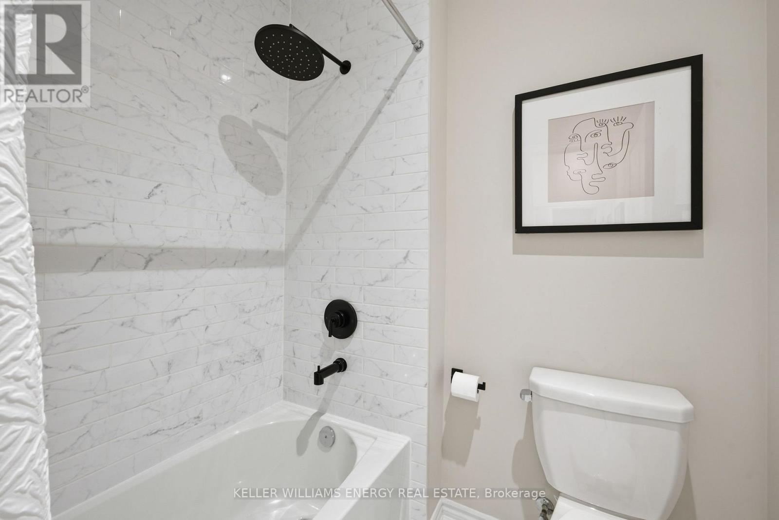 44 Priory Drive, Whitby, ON - Indoor Photo Showing Bathroom