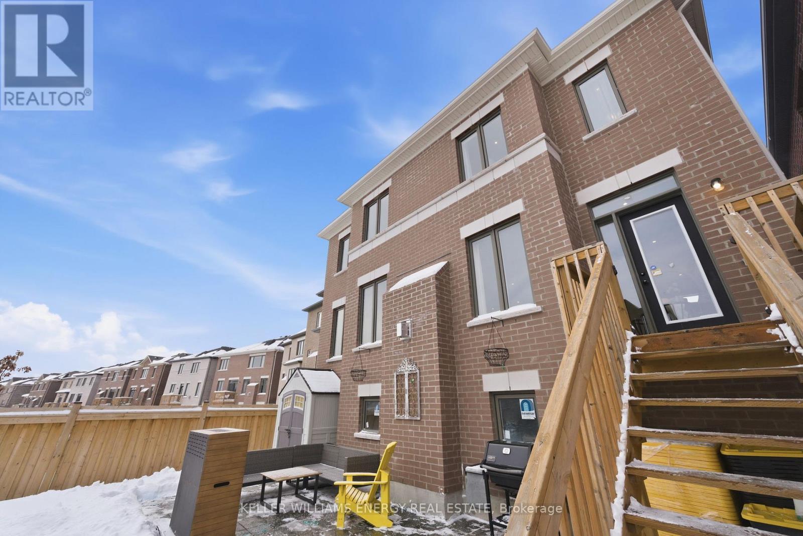 44 Priory Drive, Whitby, ON - Outdoor