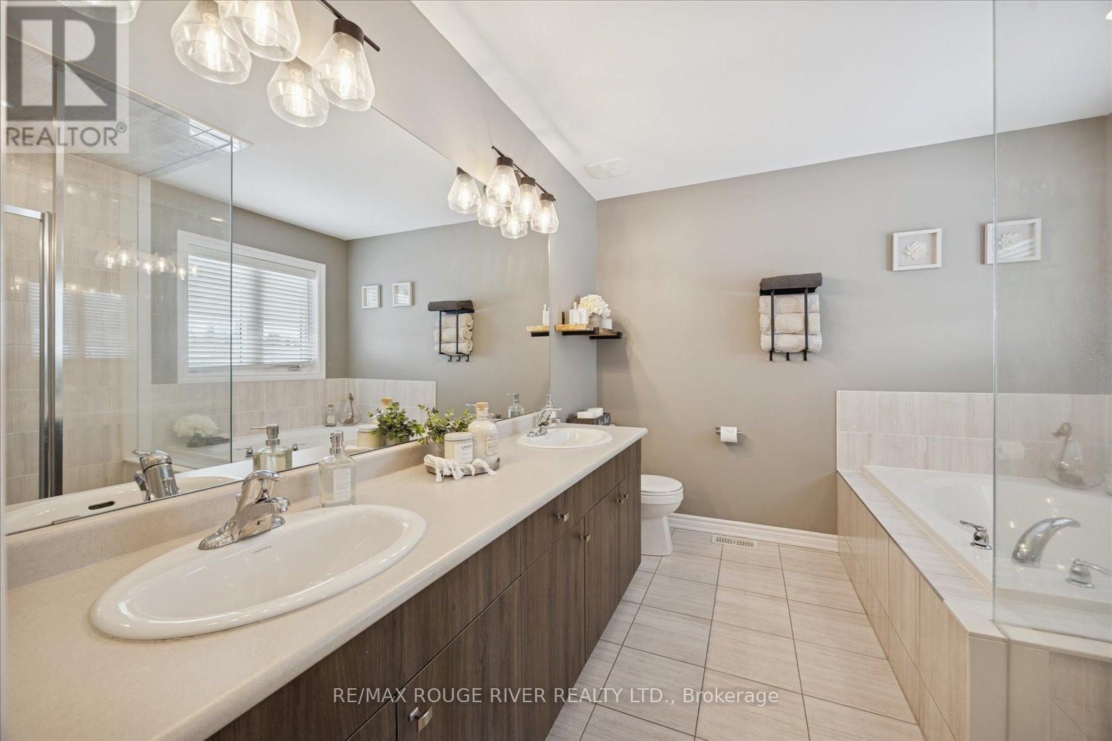 42 Doctor Archer Drive, Scugog (Port Perry), ON - Indoor Photo Showing Bathroom