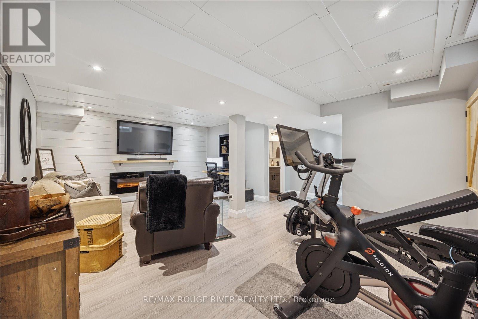 42 Doctor Archer Drive, Scugog (Port Perry), ON - Indoor Photo Showing Gym Room