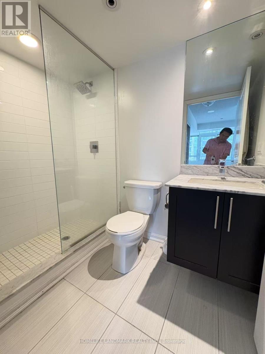 509 - 35 Bastion Street, Toronto, ON - Indoor Photo Showing Bathroom