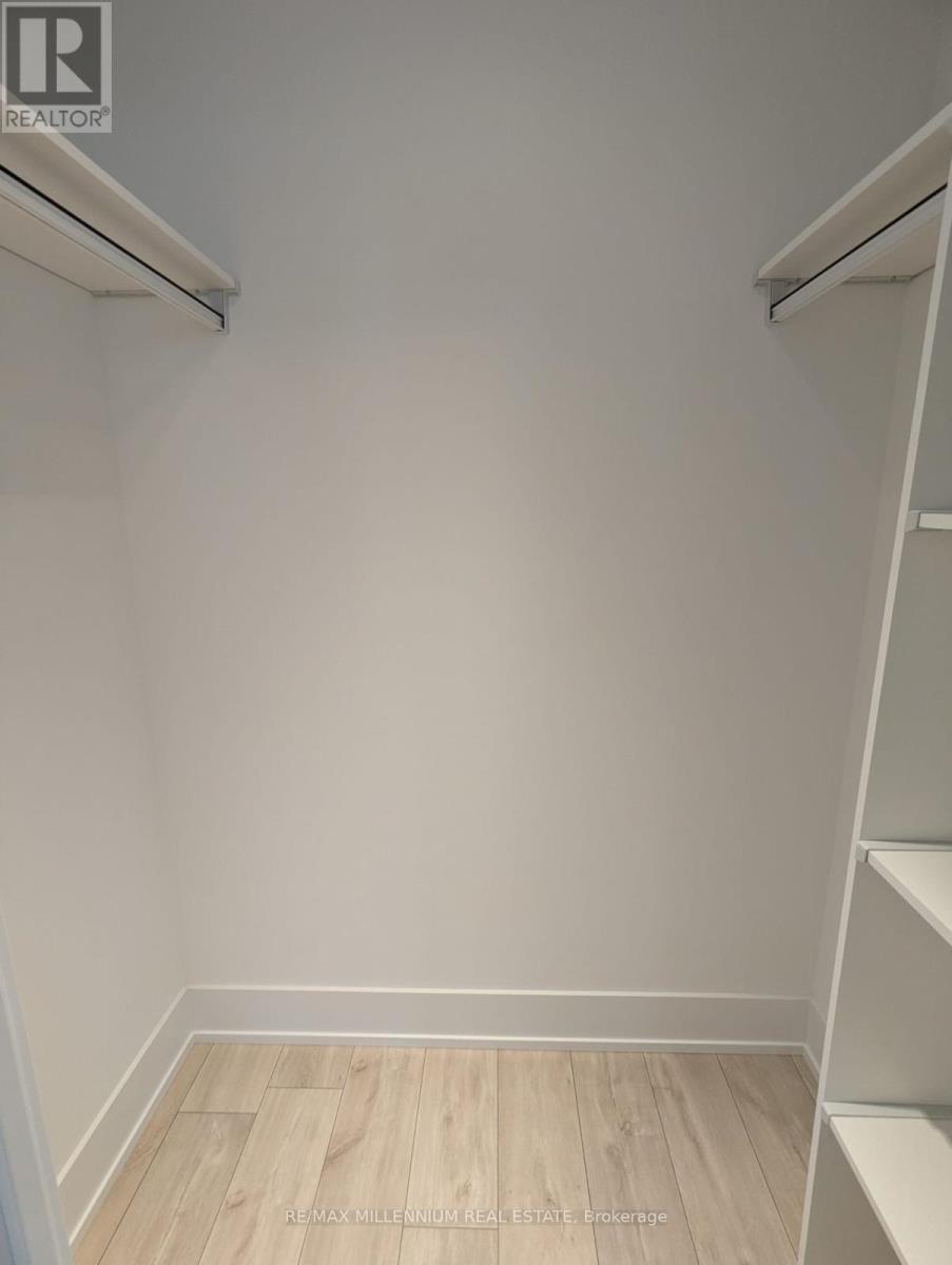 2006 - 10 Inn On The Park Drive, Toronto, ON - Indoor With Storage