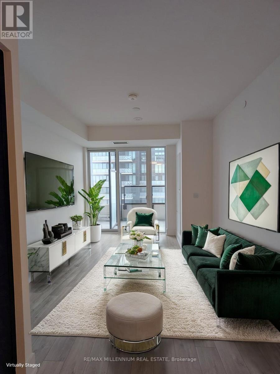 2006 - 10 Inn On The Park Drive, Toronto, ON - Indoor Photo Showing Living Room