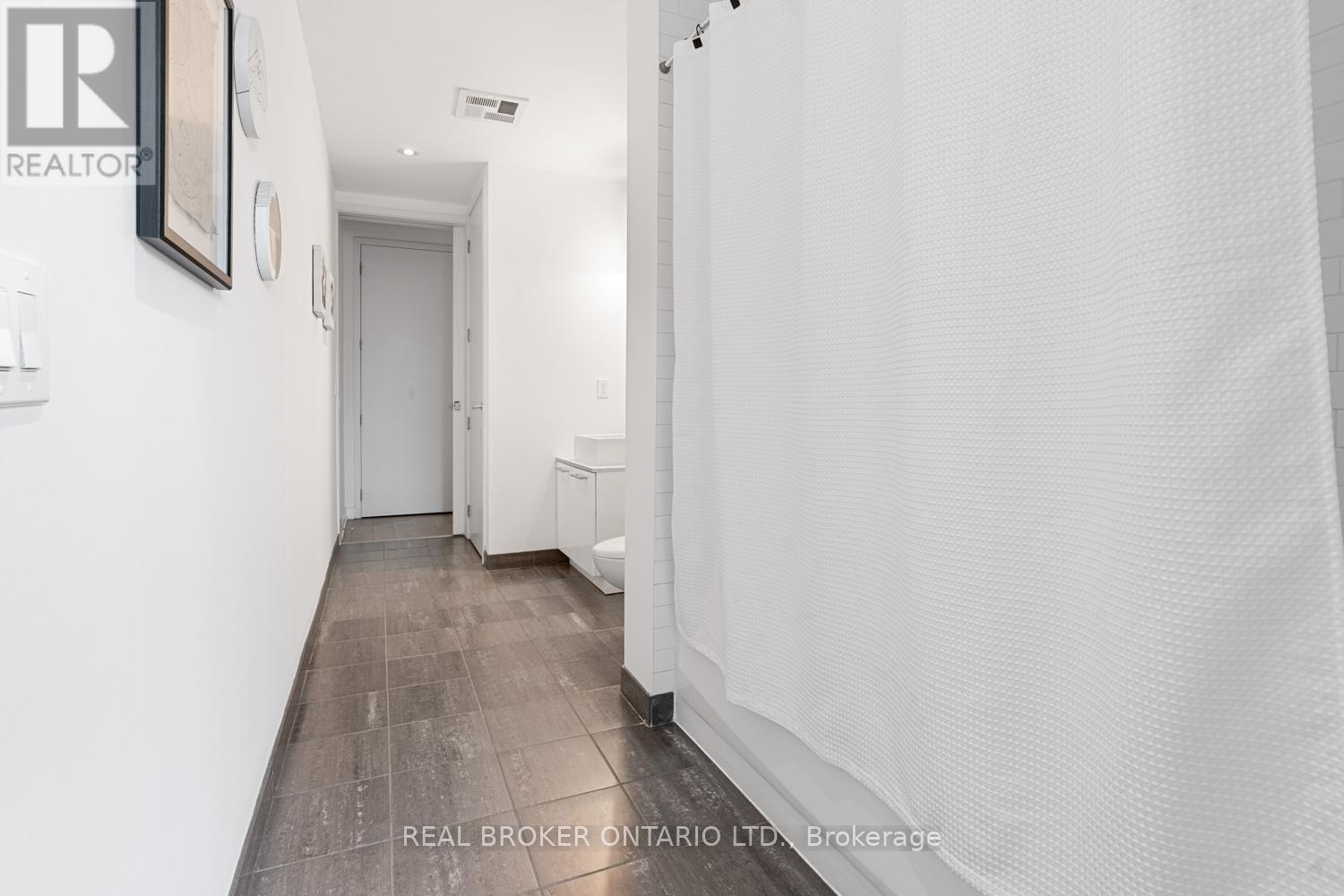 608 - 60 Bathurst Street, Toronto, ON - Indoor Photo Showing Other Room