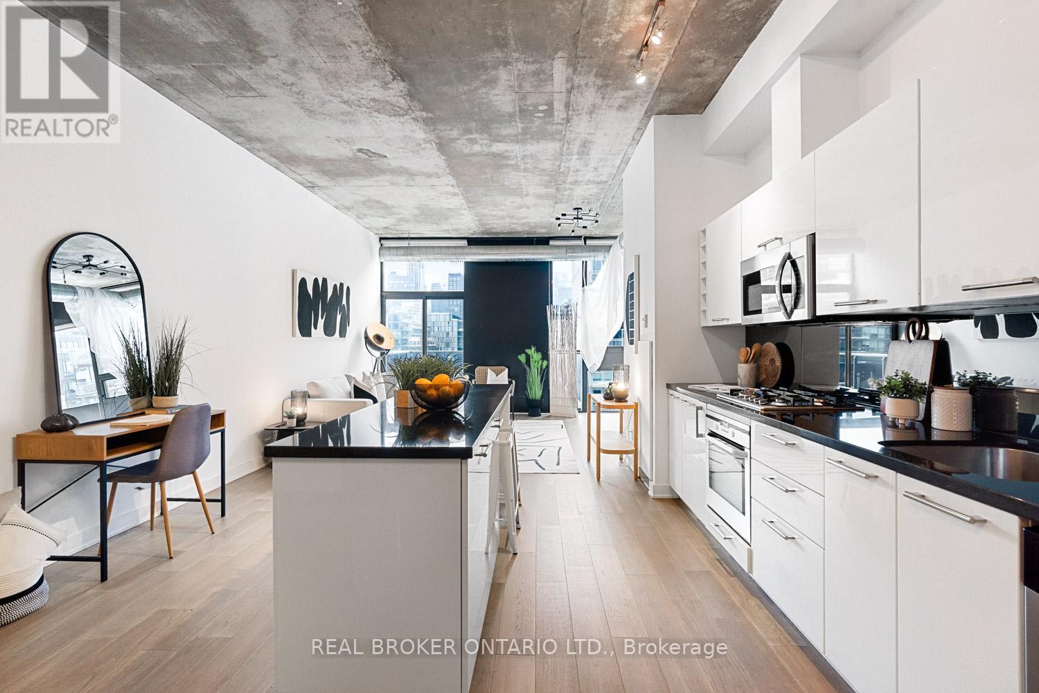 608 - 60 Bathurst Street, Toronto, ON - Indoor Photo Showing Kitchen With Upgraded Kitchen
