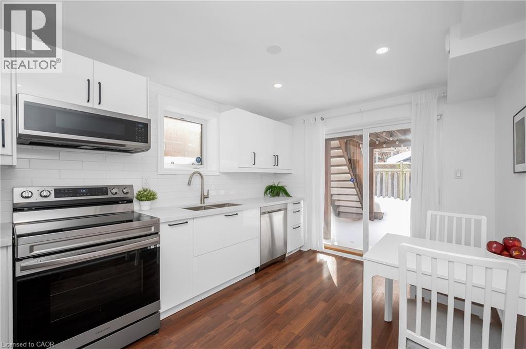 New stainless steel Appliance - 2023 - 2546 Nichols Drive, Oakville, ON - Indoor Photo Showing Kitchen