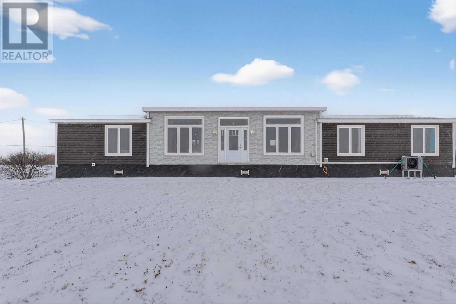 5673 Route 11, Mont Carmel, PE