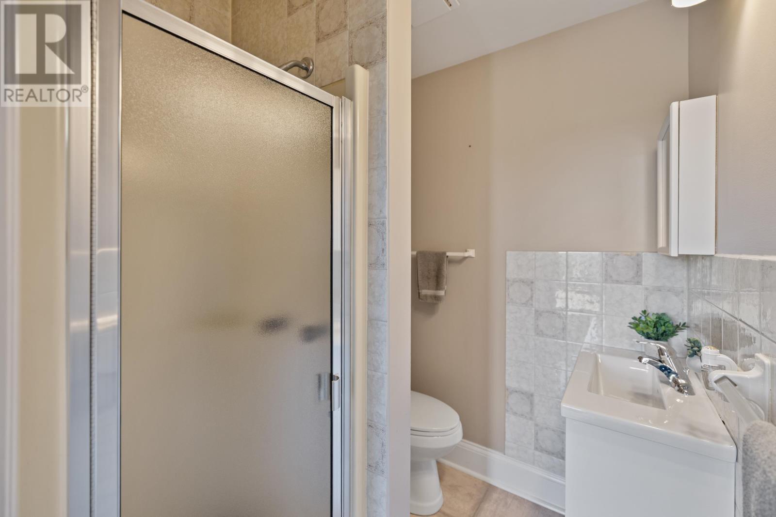 138 Cathy Drive, Cornwall, PE - Indoor Photo Showing Bathroom