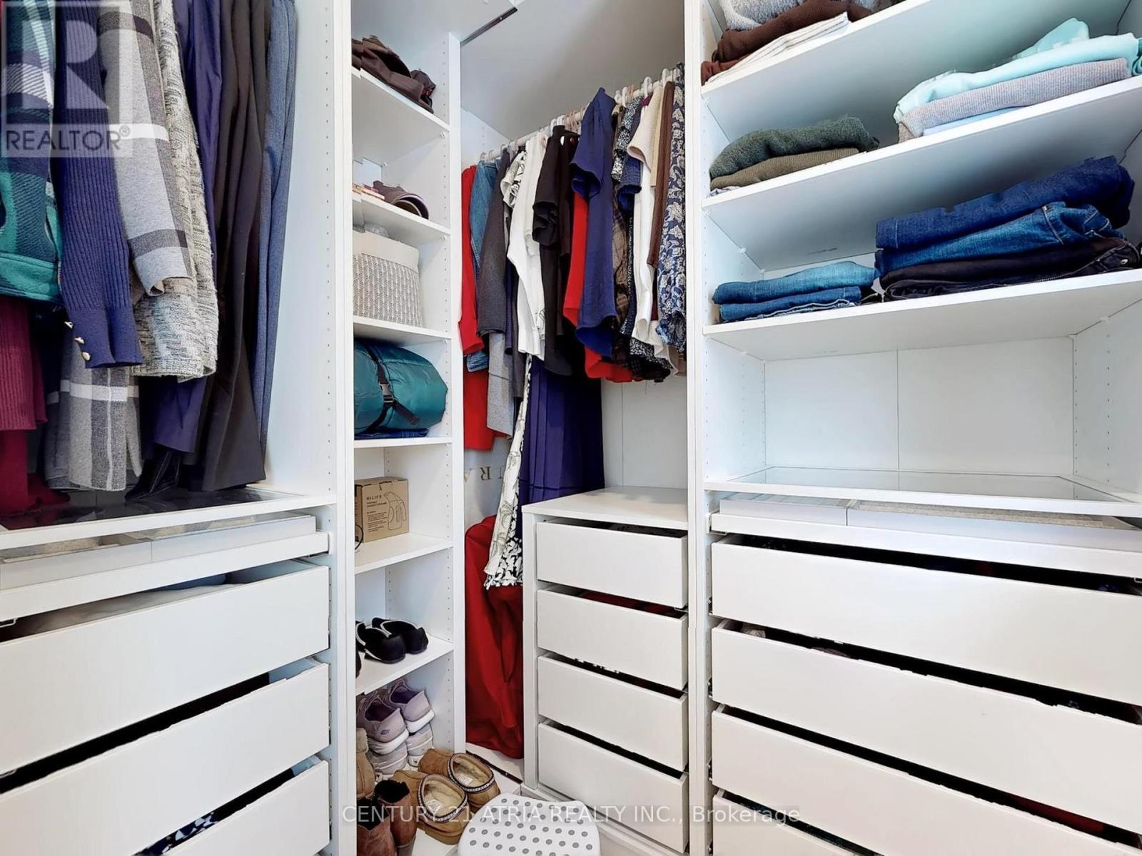 130 Major Buttons Drive, Markham, ON - Indoor With Storage