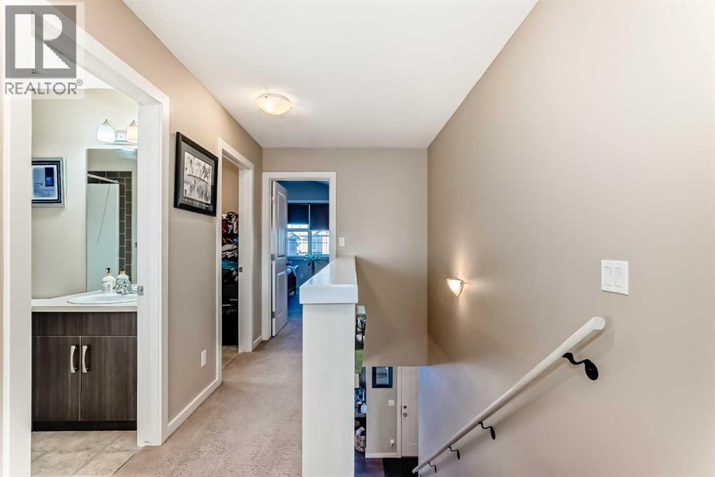 77 Marquis Common Se, Calgary, AB - Indoor