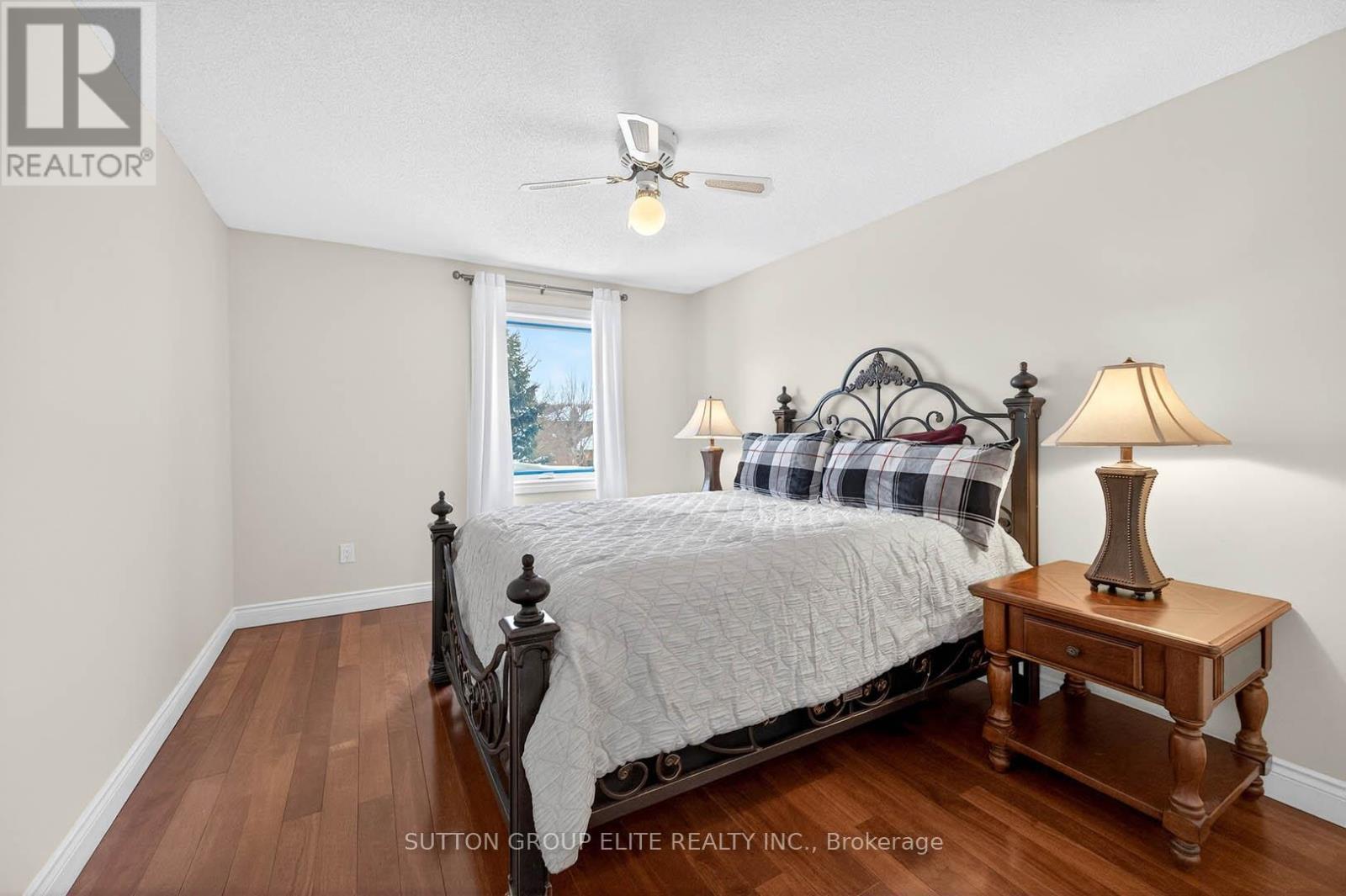 5204 Swiftcurrent Trail, Mississauga, ON - Indoor Photo Showing Bedroom