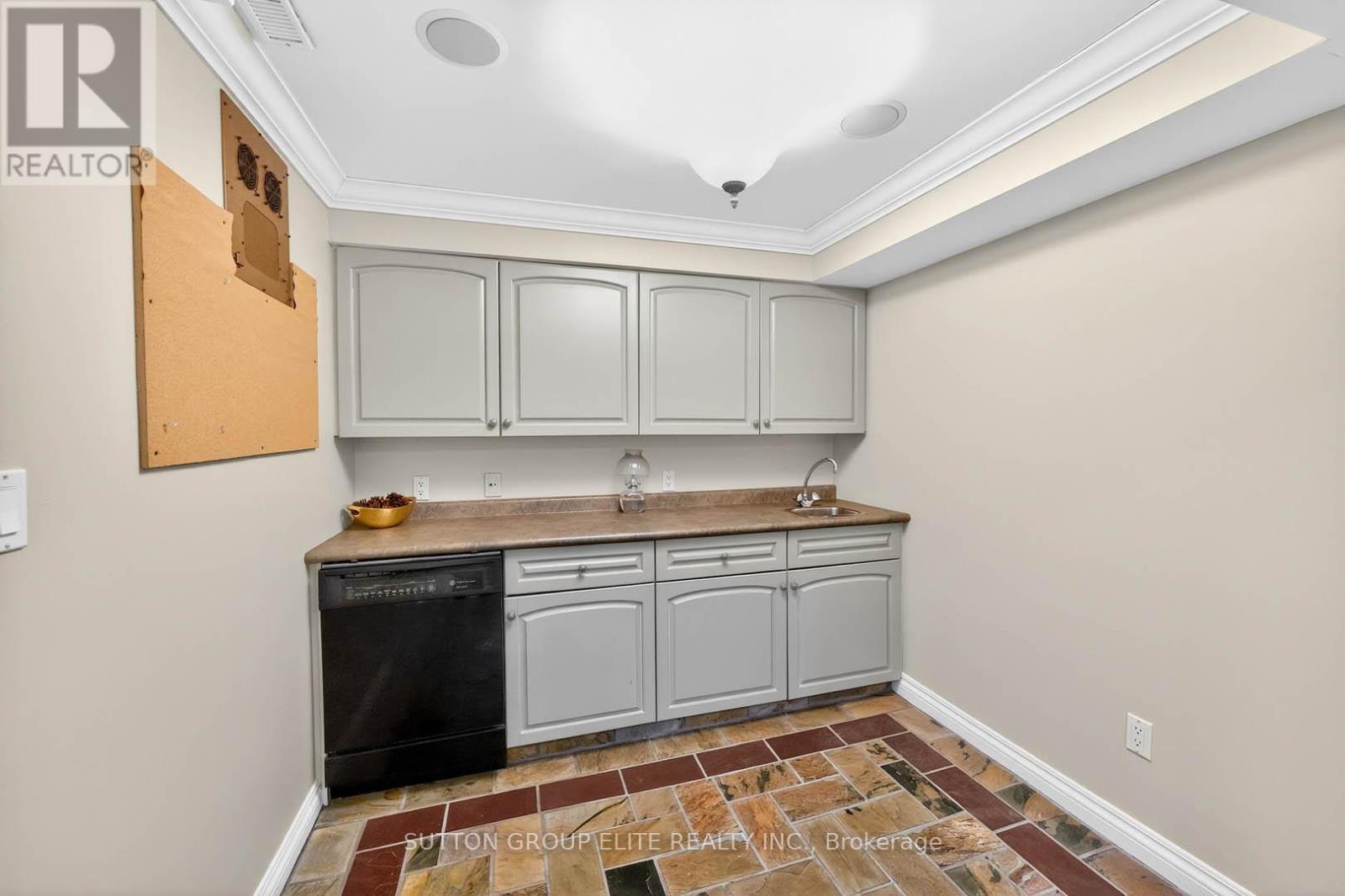 5204 Swiftcurrent Trail, Mississauga, ON - Indoor