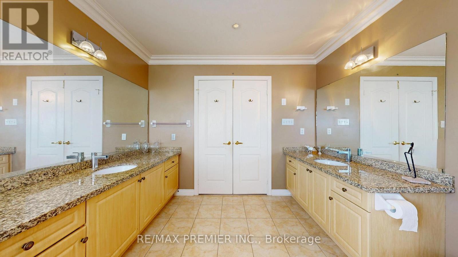 11 Charger Lane, Brampton, ON - Indoor Photo Showing Bathroom