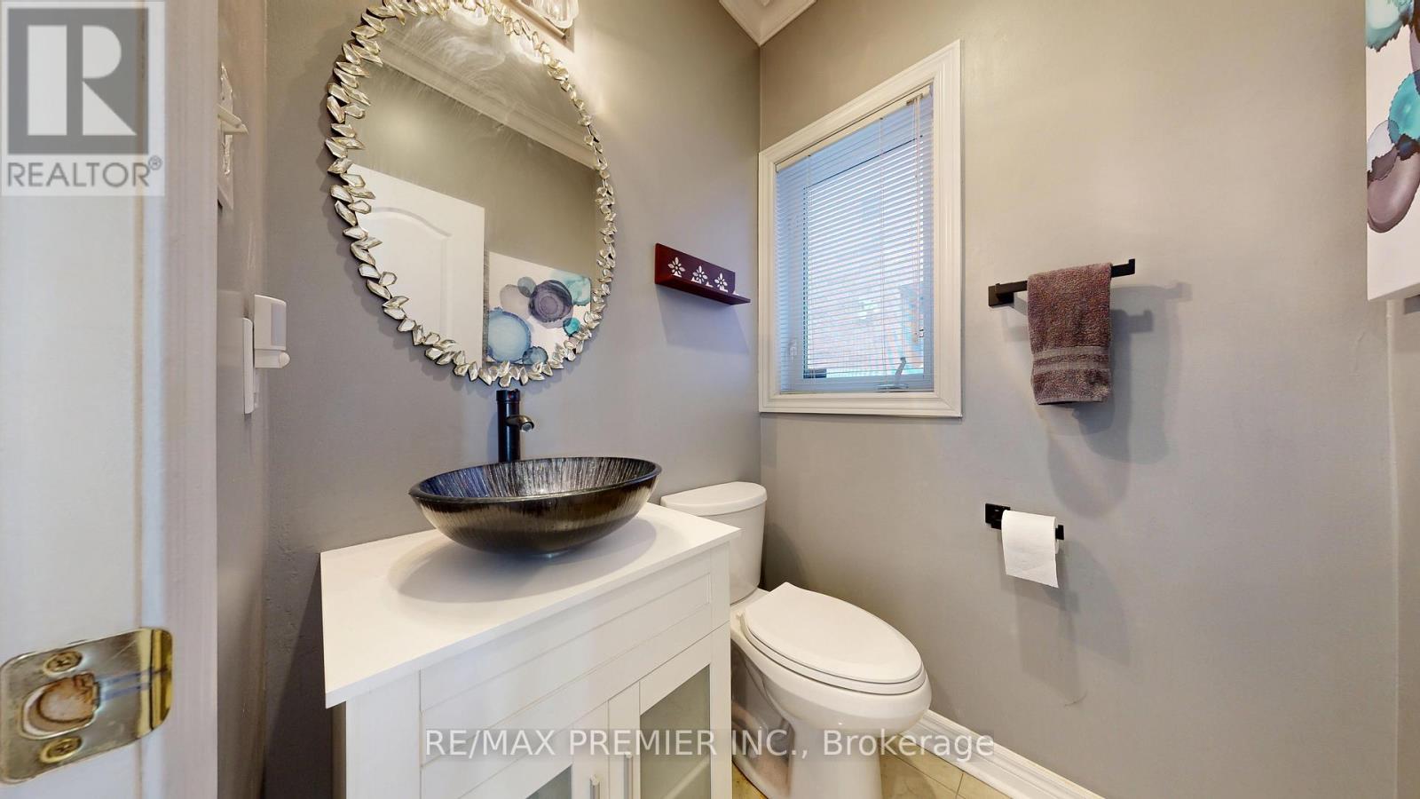 11 Charger Lane, Brampton, ON - Indoor Photo Showing Bathroom