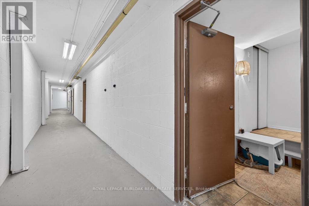 702 - 895 Maple Avenue, Burlington, ON - Indoor Photo Showing Other Room