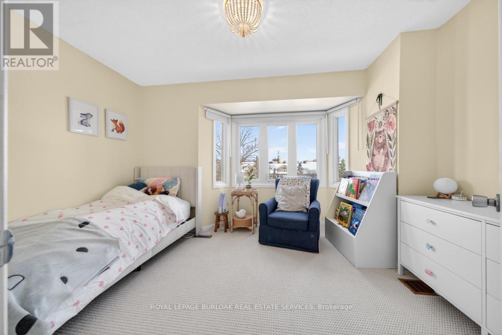702 - 895 Maple Avenue, Burlington, ON - Indoor Photo Showing Bedroom
