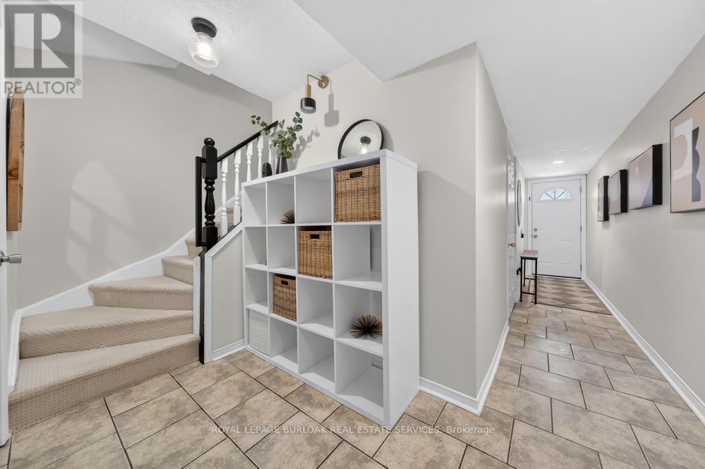 702 - 895 Maple Avenue, Burlington, ON - Indoor Photo Showing Other Room