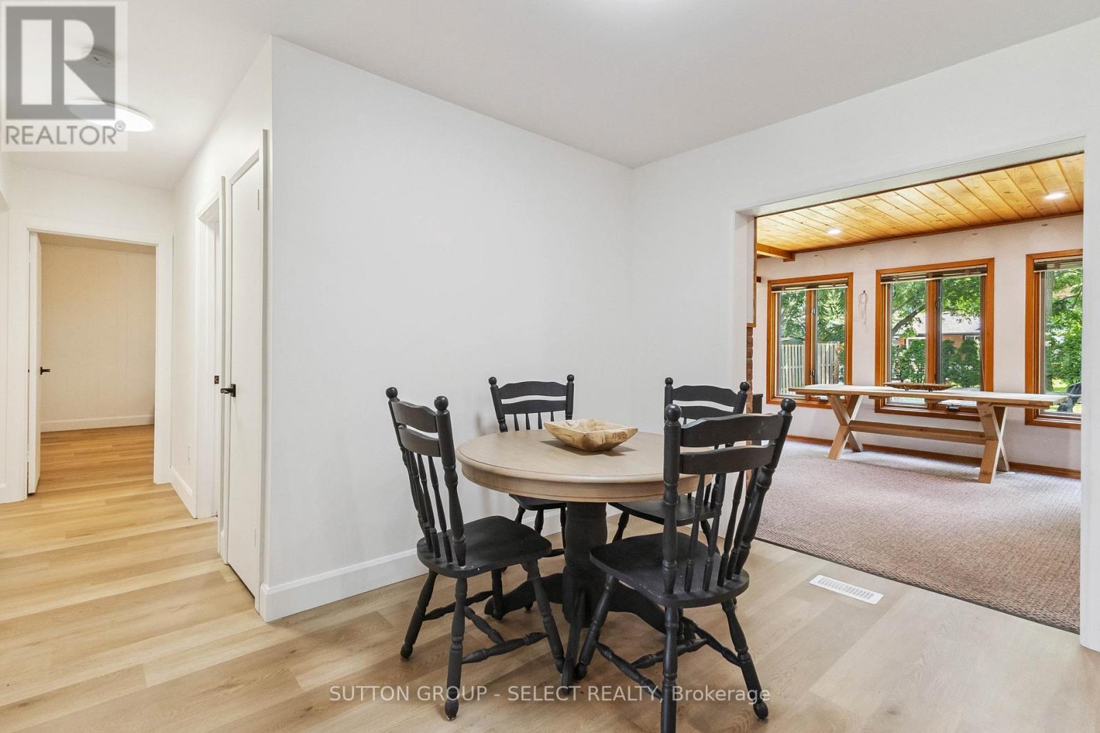 770 Galloway Crescent, London South (South O), ON - Indoor Photo Showing Dining Room
