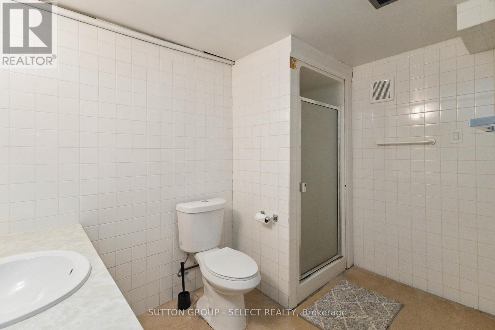 770 Galloway Crescent, London South (South O), ON - Indoor Photo Showing Bathroom
