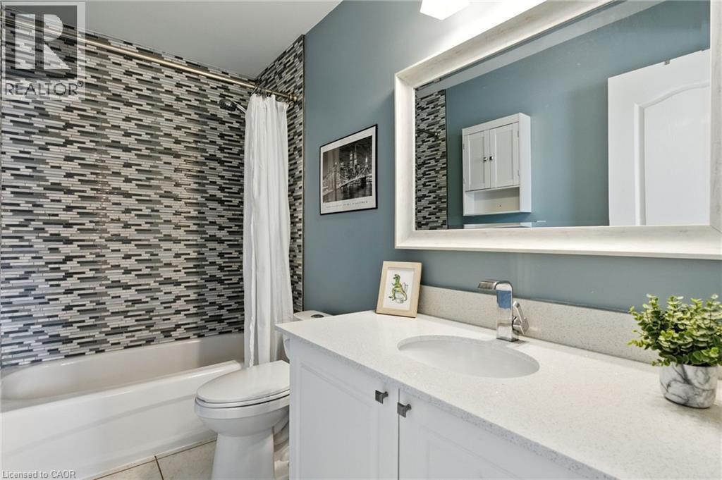 710 Spring Gardens Road Unit# 41, Burlington, ON - Indoor Photo Showing Bathroom