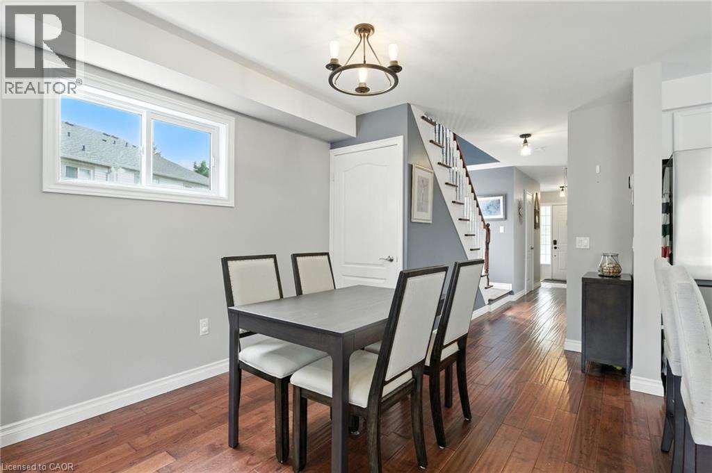 710 Spring Gardens Road Unit# 41, Burlington, ON - Indoor Photo Showing Dining Room