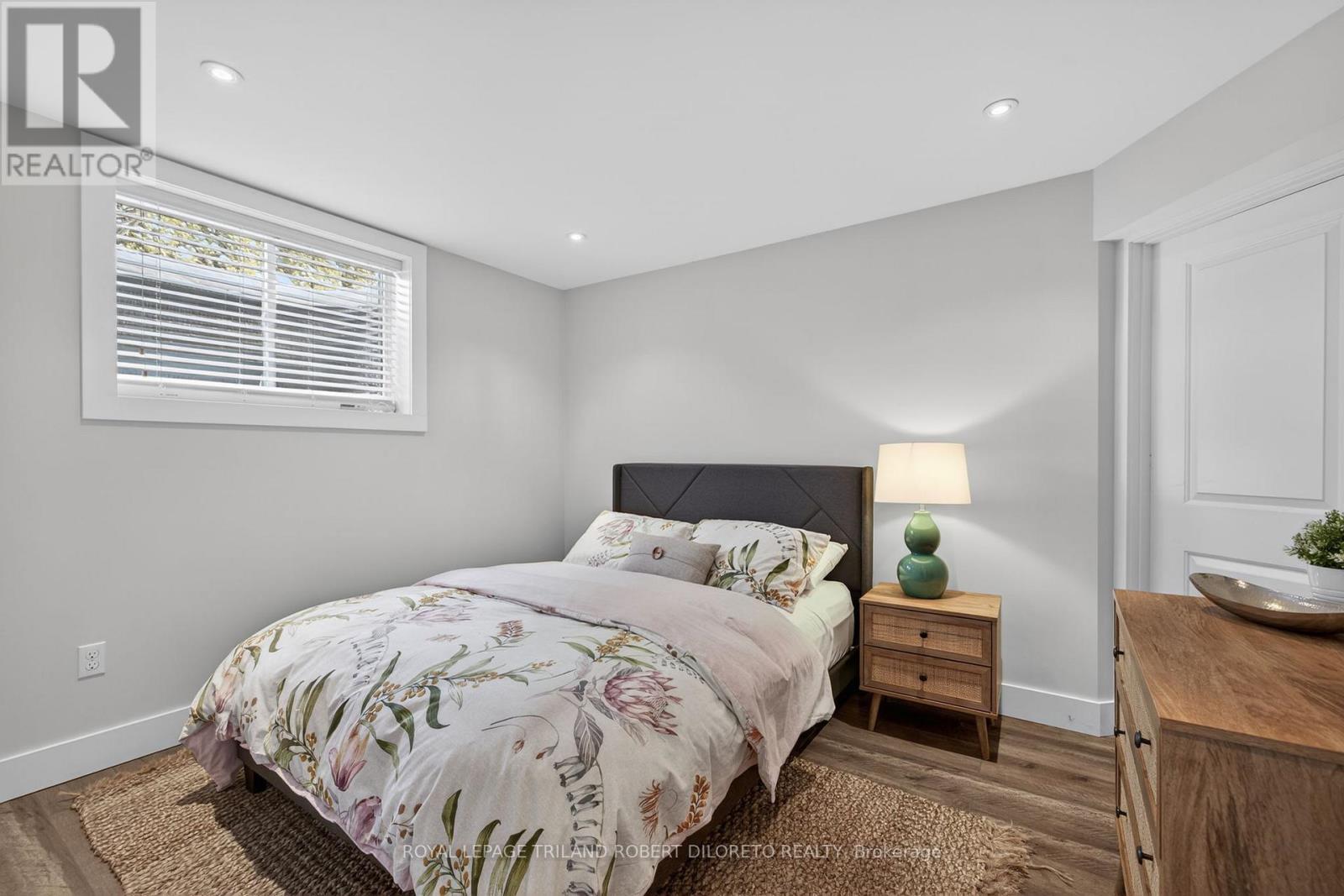 56 Fieldstone Crescent S, Middlesex Centre (Komoka), ON - Indoor Photo Showing Bedroom